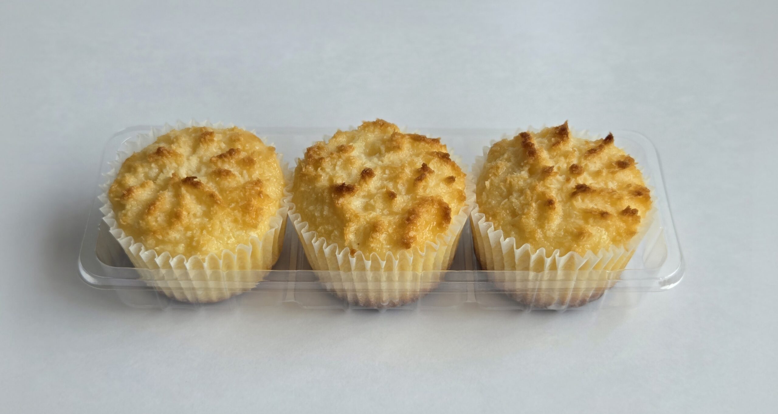 (38)ココナッツチーズケーキ　洋菓子　ココナッツ味　ココナッツ　カップケーキ　ブラジルスイーツ