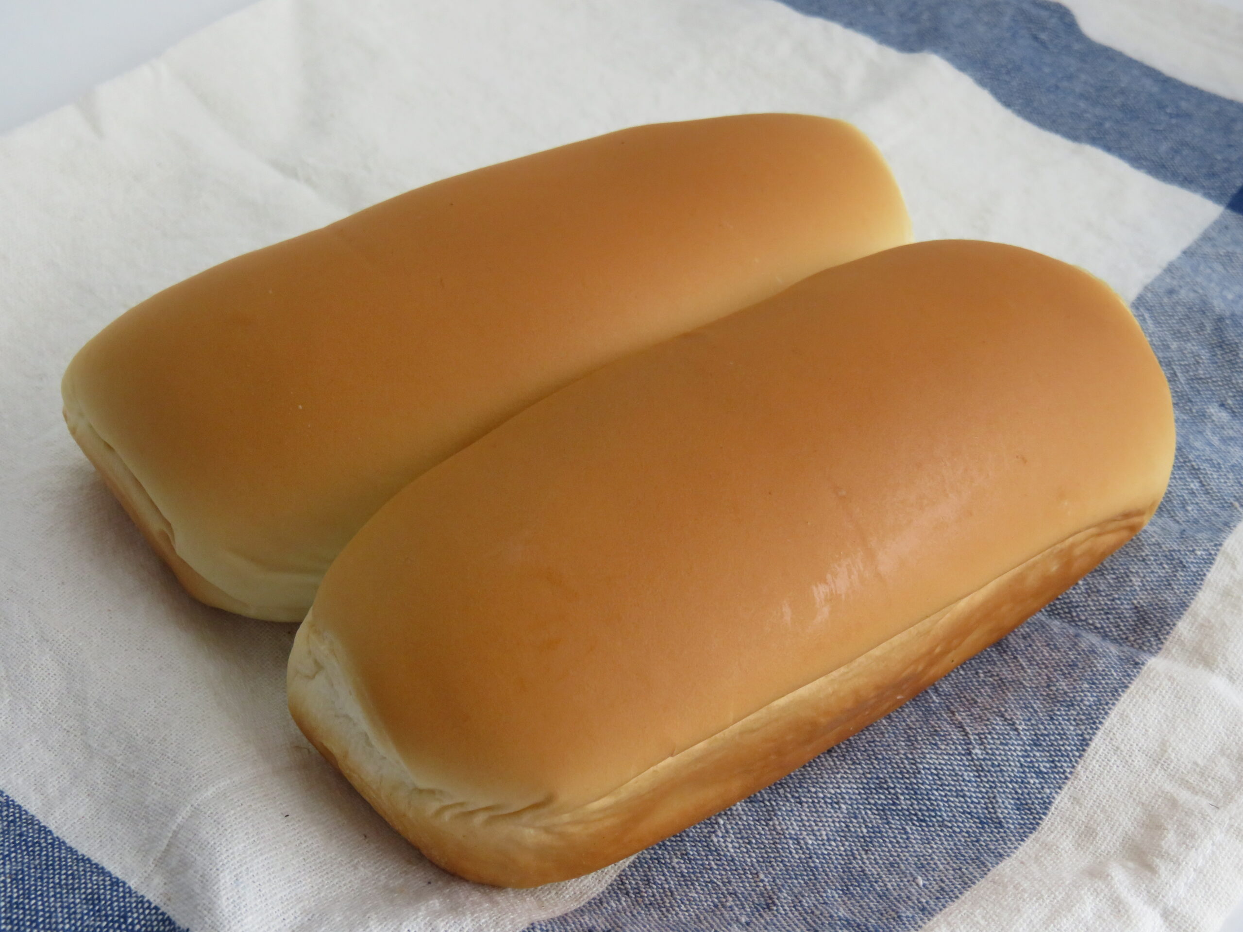 （30）ホットドッグパン　2個入り  Pão de Hot Dog c/2