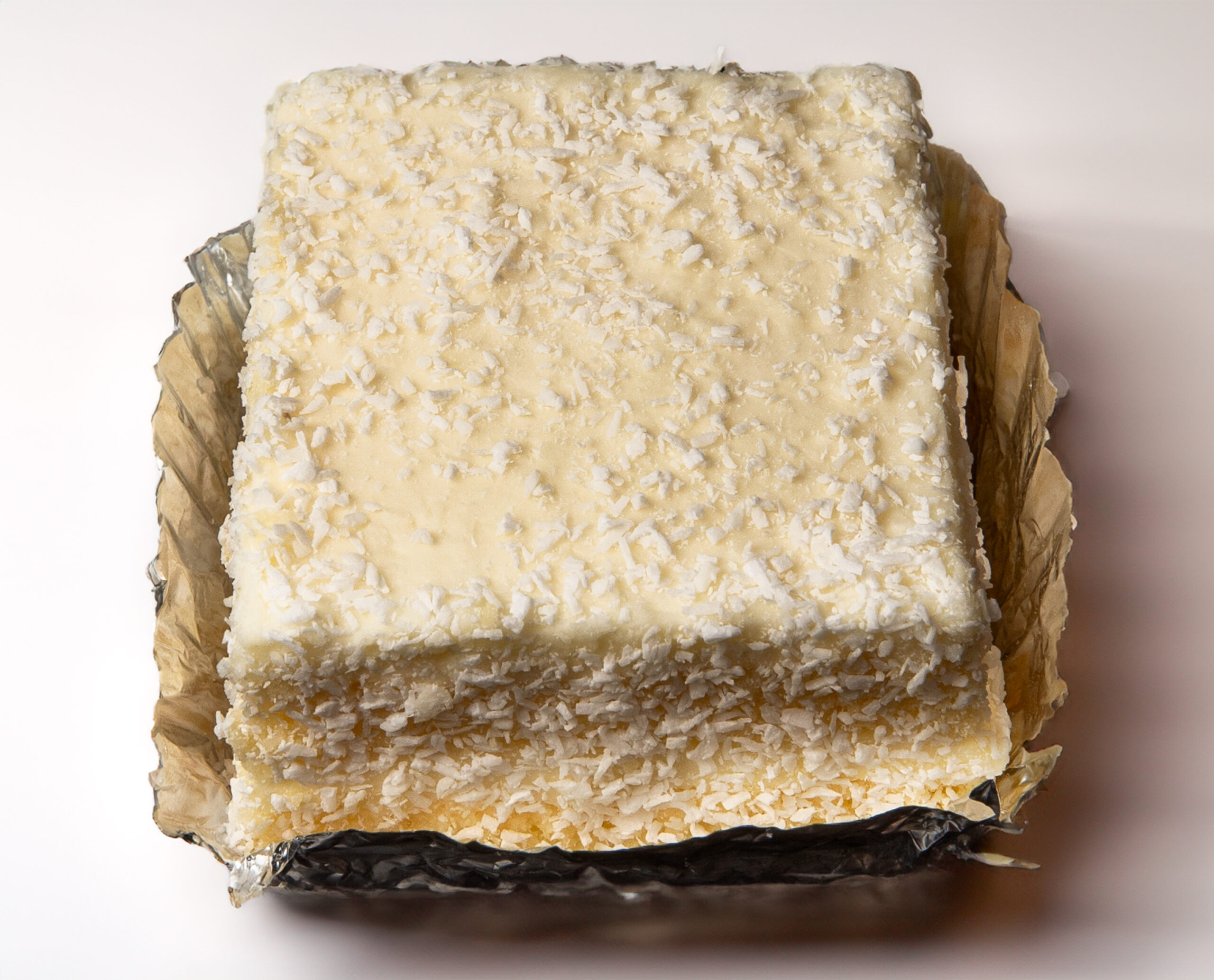 (739)ココナッツジェラートケーキ　BOLO GELADO COCO